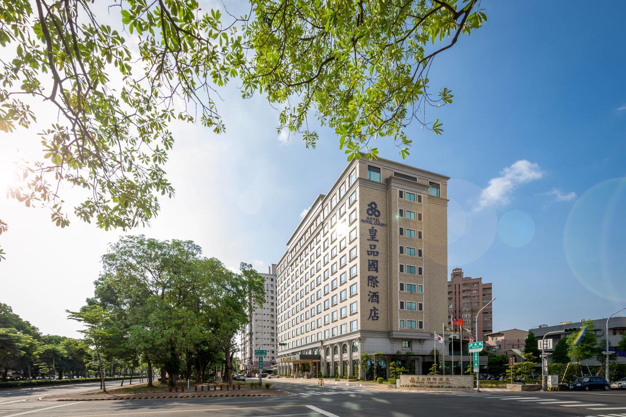 Royal Chiayi Hotel Exterior photo