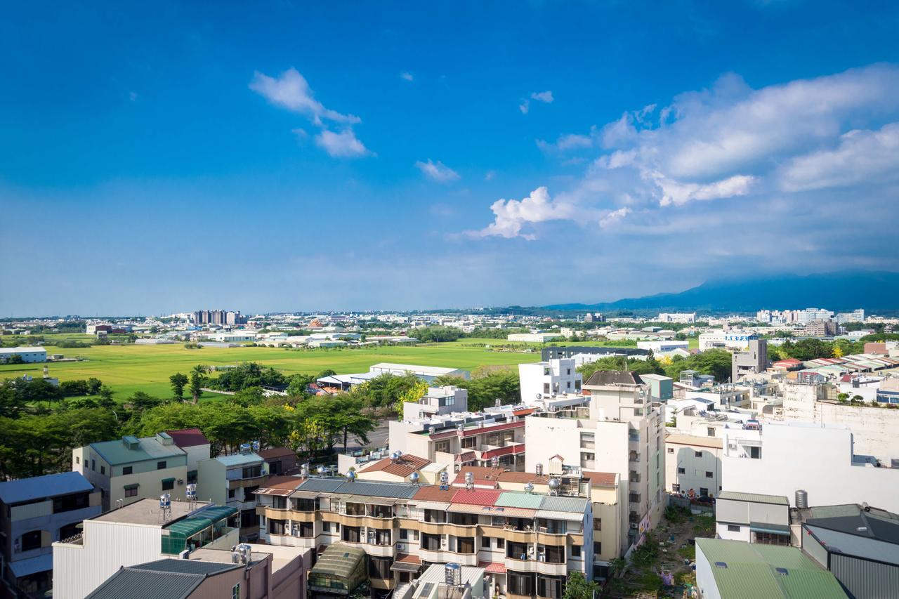 Royal Chiayi Hotel Exterior photo