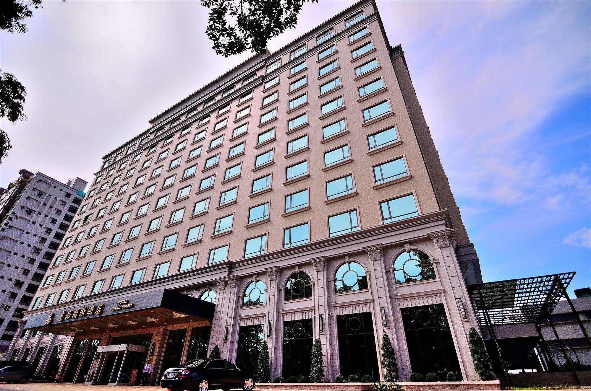 Royal Chiayi Hotel Exterior photo